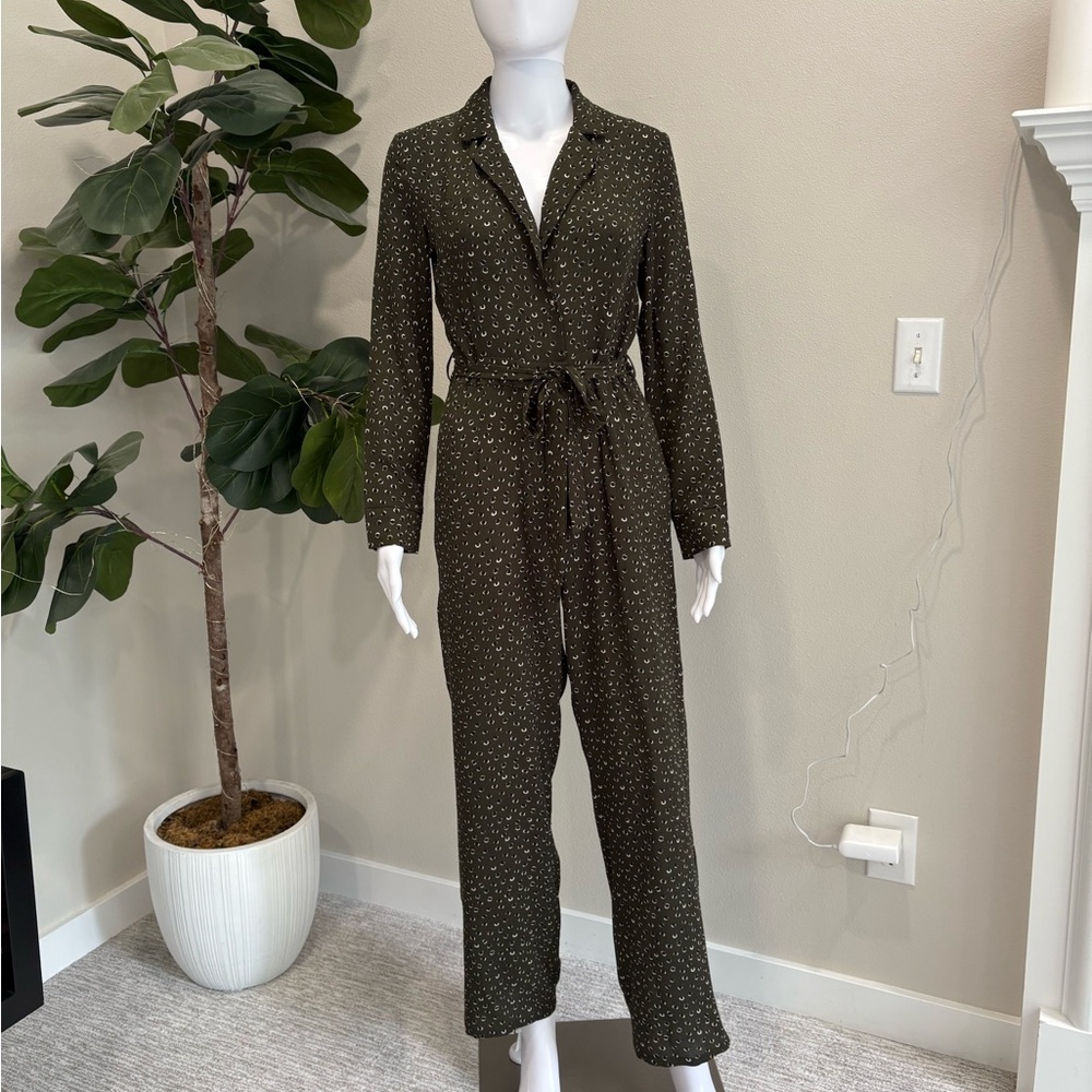 Nasty Gal Long Sleeve Collared Wide Leg Jumpsuit Size 8 Dot Patterned One Piece - Picture 12 of 13